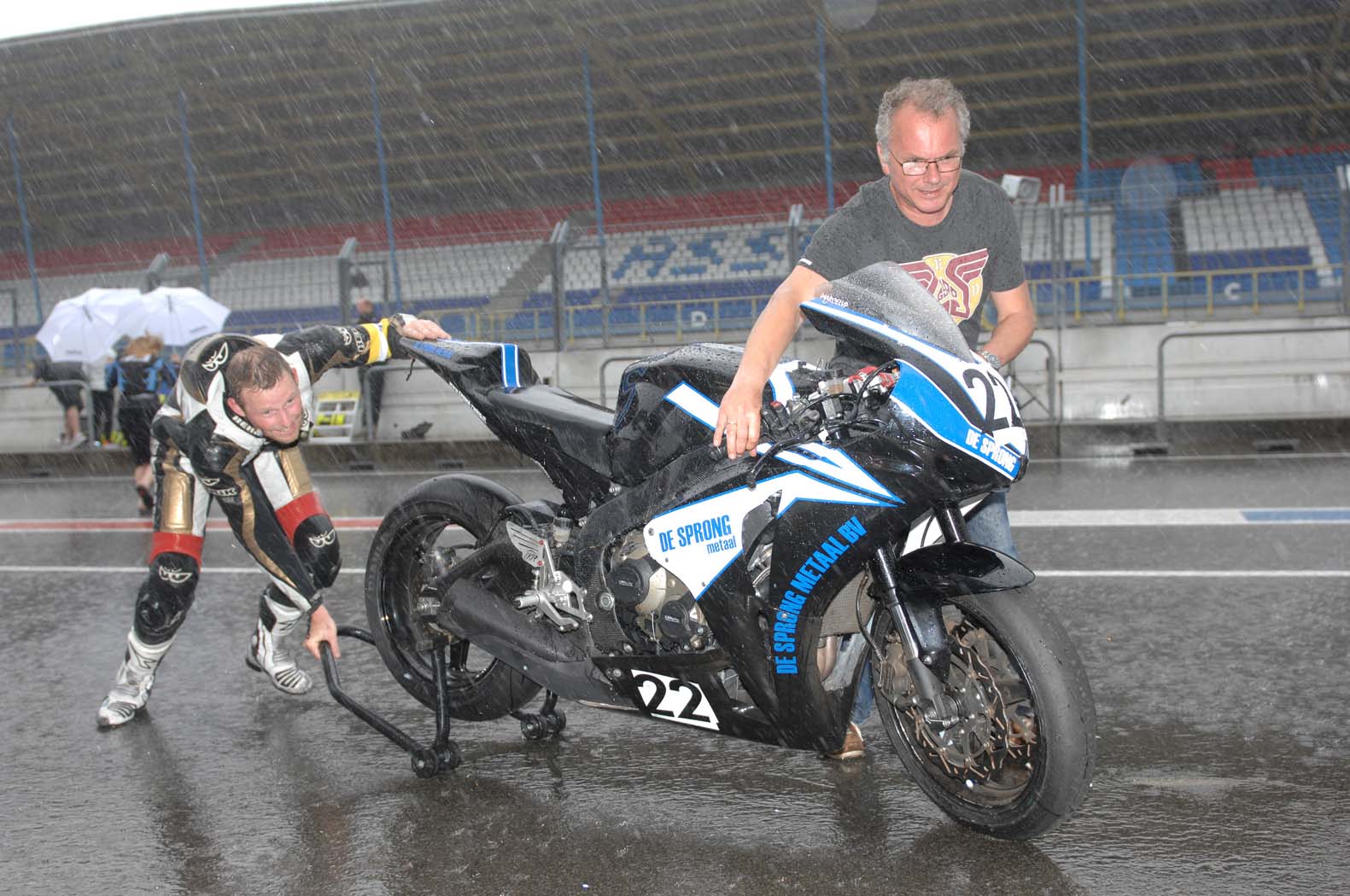 Marcel van Pijkeren tijdens wedstrijddag van de CRT Endurance op 5 juli 2014 circuit Assen